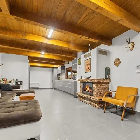 Emma Apartament Cicov